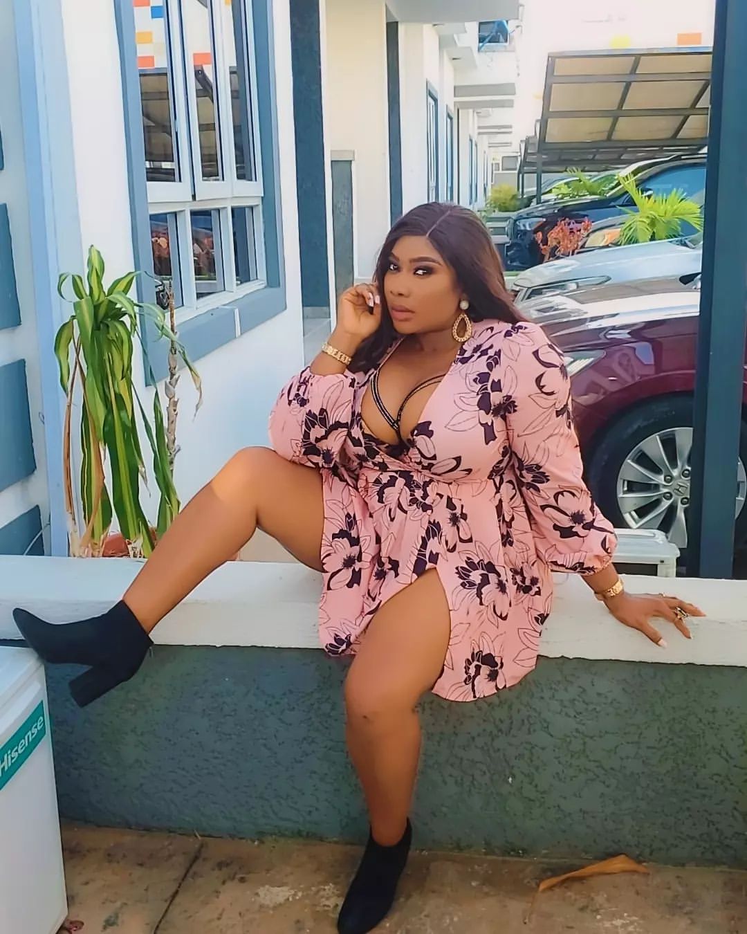 Actress Queeneth Agbor Caught A Ride-Hailing Driver Masturbating On Duty (Photos)