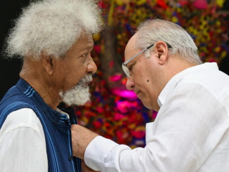 Cuban President Confers National Medal Of Honour On Soyinka