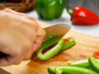 5 health benefits of eating green chillies with your meals