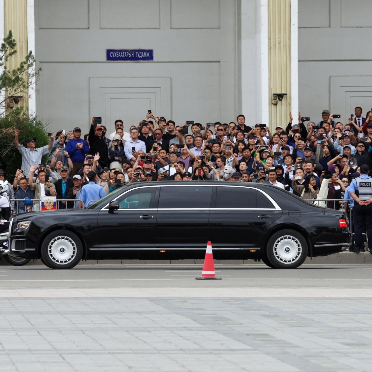 Putin Gets Lavish Welcome Party In Mongolia, As He Arrives In Style (Photos)